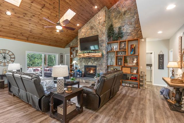 515 Jasmine Drive, Murphy, NC 28906