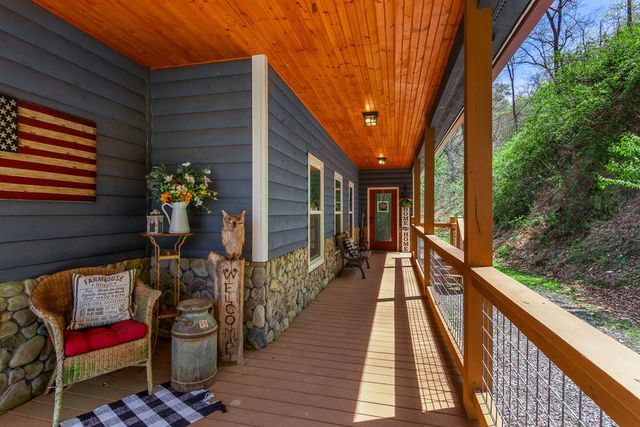 515 Jasmine Drive, Murphy, NC 28906