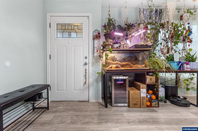 2045 Liberty St NE, Salem, OR 97301