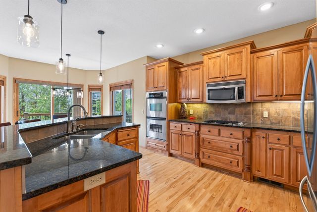 17701 76th Avenue N, Maple Grove, MN 55311