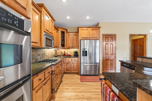 17701 76th Avenue N, Maple Grove, MN 55311
