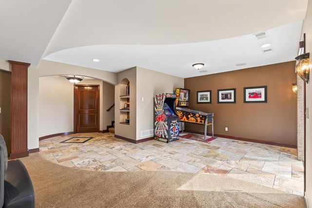 17701 76th Avenue N, Maple Grove, MN 55311