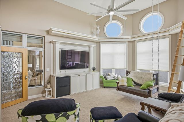809 NE Vail Court, Ankeny, IA 50021