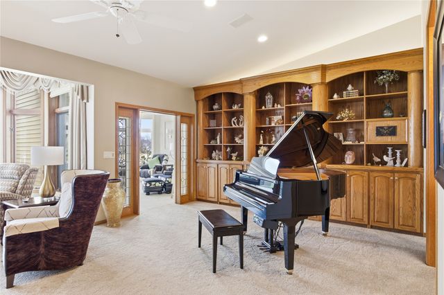 809 NE Vail Court, Ankeny, IA 50021