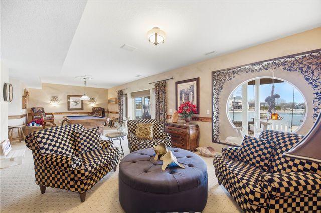 809 NE Vail Court, Ankeny, IA 50021