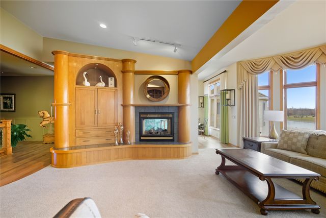 809 NE Vail Court, Ankeny, IA 50021