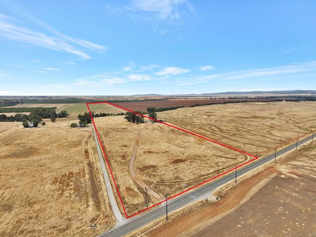 2756 Spenceville Rd, Wheatland, CA 95692