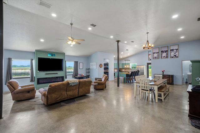 1026 Vz County Road 2115, Canton, TX 75103
