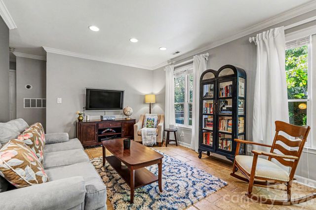 601 Queens Road A, Charlotte, NC 28207