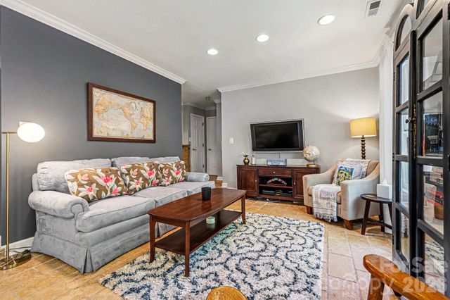 601 Queens Road A, Charlotte, NC 28207
