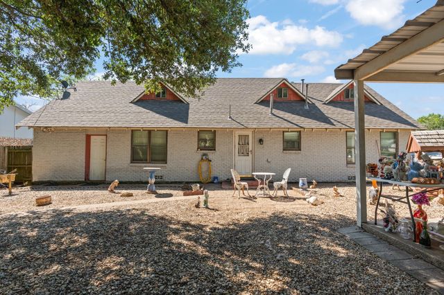 708 Lilly Street, Cleburne, TX 76033