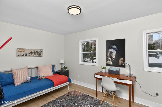 4 Royal Court, Stillwater, NY 12170