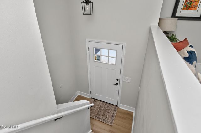 4 Royal Court, Stillwater, NY 12170