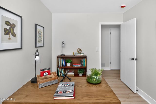 4 Royal Court, Stillwater, NY 12170