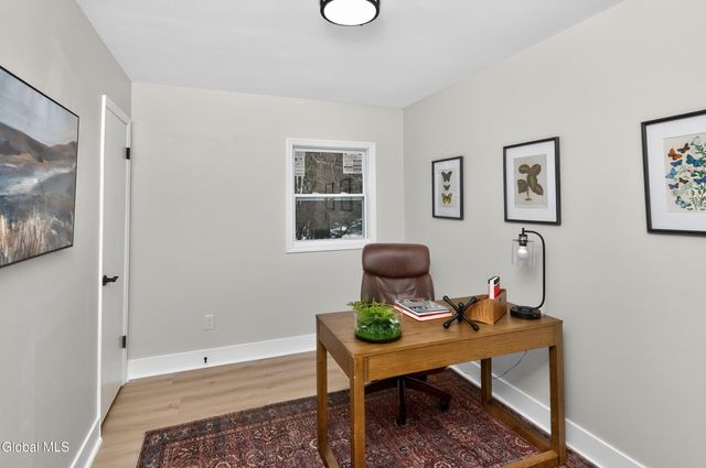 4 Royal Court, Stillwater, NY 12170