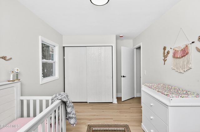 4 Royal Court, Stillwater, NY 12170