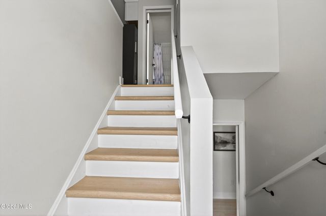 4 Royal Court, Stillwater, NY 12170