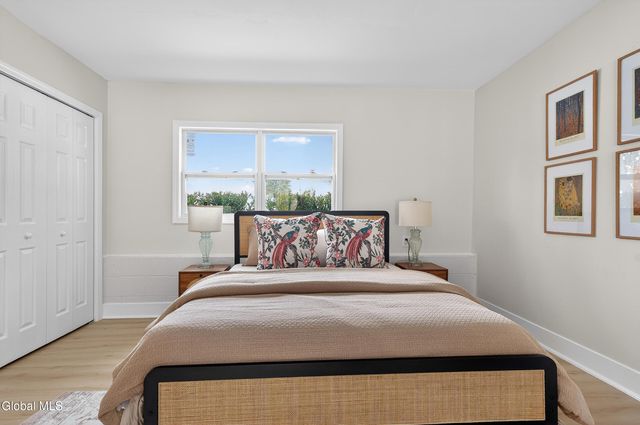 4 Royal Court, Stillwater, NY 12170