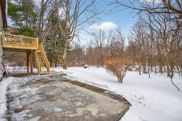 4 Royal Court, Stillwater, NY 12170