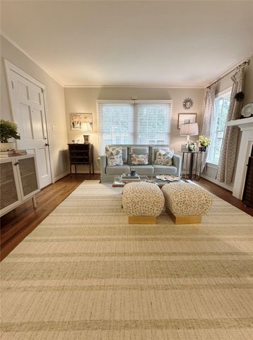 5101 W Amherst Avenue, Dallas, TX 75209
