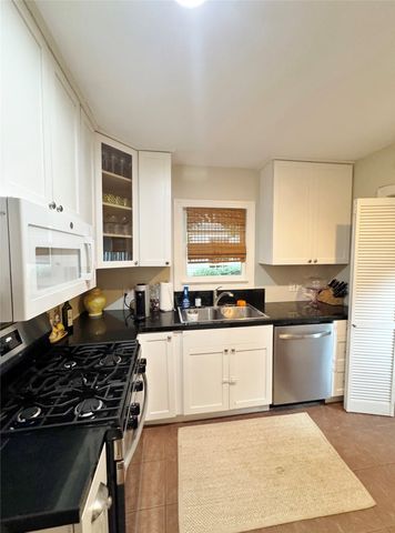 5101 W Amherst Avenue, Dallas, TX 75209