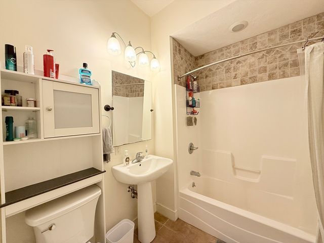 9 Gardner St 14, Boston, MA 02134