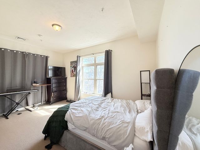 9 Gardner St 14, Boston, MA 02134