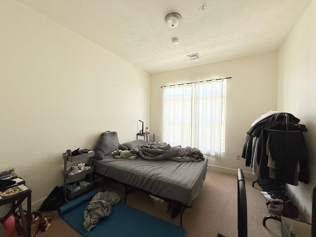 9 Gardner St 14, Boston, MA 02134