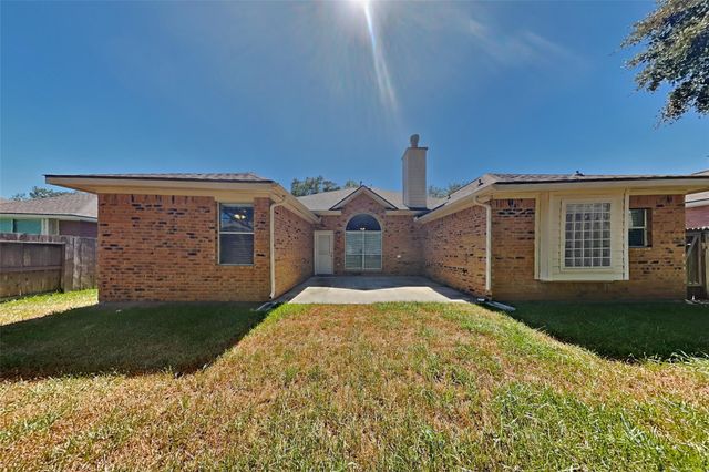 15610 Forest Run Drive, Cypress, TX 77433