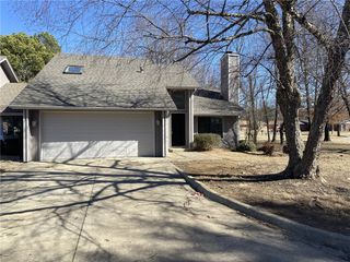 415 S 20th Street, Rogers, AR 72756