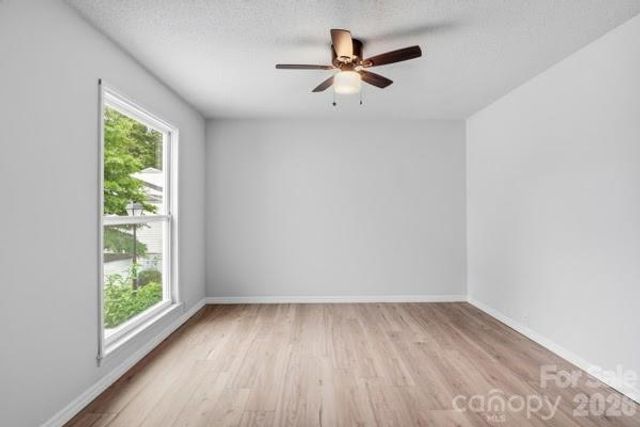 7031 Stonington Lane, Charlotte, NC 28227