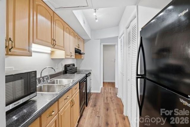 7031 Stonington Lane, Charlotte, NC 28227