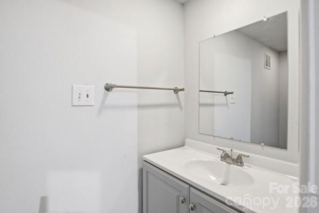 7031 Stonington Lane, Charlotte, NC 28227