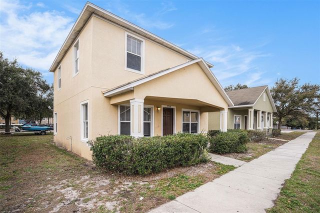 7708 N RIVERDALE AVENUE, Tampa, FL 33604