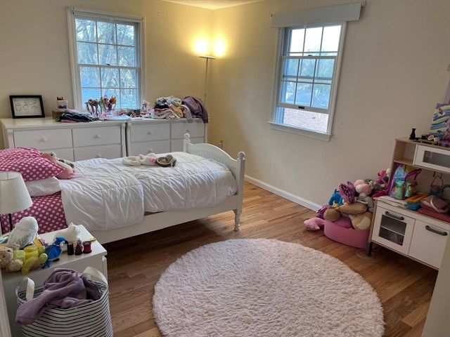 44-46 Troy Ln 44, Newton, MA 02468