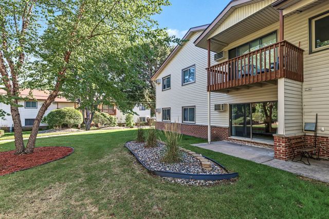 3916 Foss Road 104, Saint Anthony, MN 55421