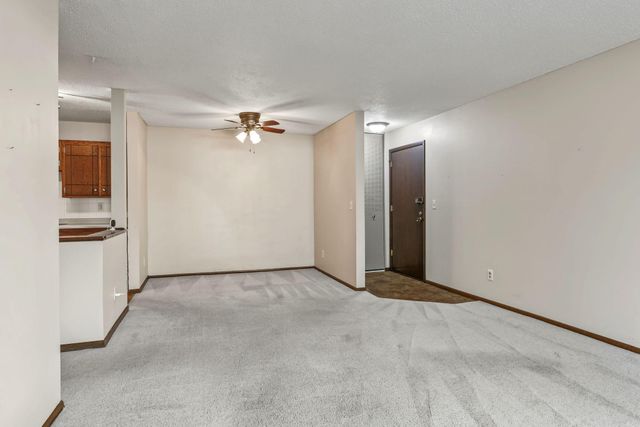 3916 Foss Road 104, Saint Anthony, MN 55421