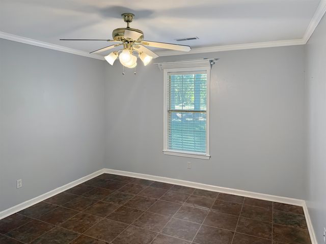 45 VILLAGE AVE, Ripley, TN 38063