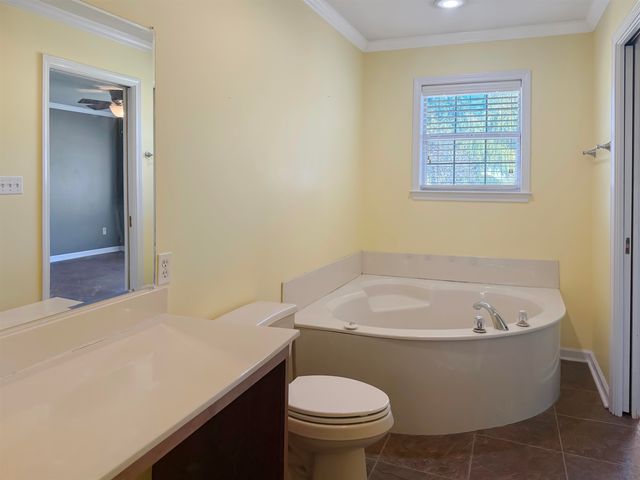 45 VILLAGE AVE, Ripley, TN 38063