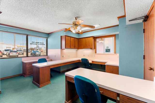 2005 N Jefferson Avenue, Mt Pleasant, TX 75455