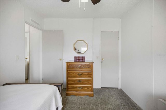 6720 NE 1ST PLACE, Ocala, FL 34470