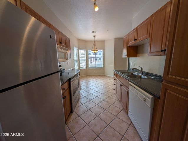 9600 N 96th Street Apt 124, Scottsdale, AZ 85258