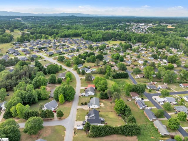 325 James Allgood Drive, Inman, SC 29349