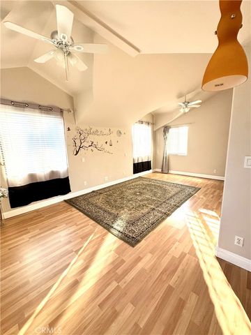 1539 N Roosevelt, Pasadena, CA 91104