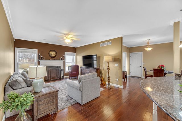 491 W Division Road, Valparaiso, IN 46385