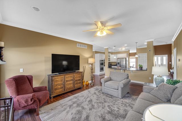 491 W Division Road, Valparaiso, IN 46385