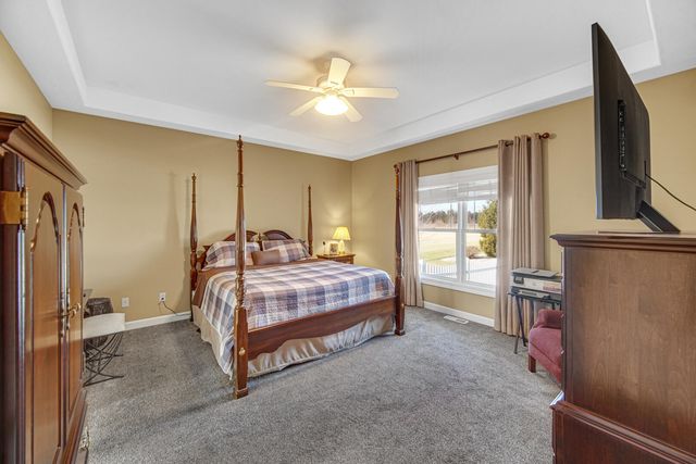 491 W Division Road, Valparaiso, IN 46385