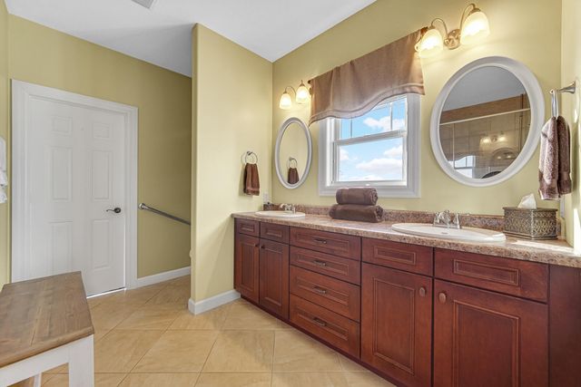 491 W Division Road, Valparaiso, IN 46385