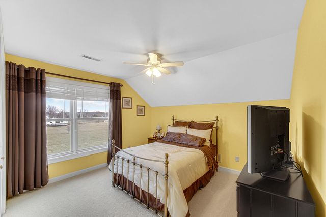 491 W Division Road, Valparaiso, IN 46385