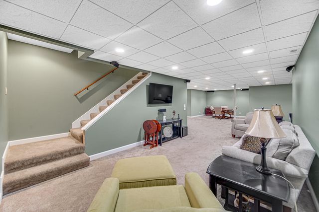 491 W Division Road, Valparaiso, IN 46385